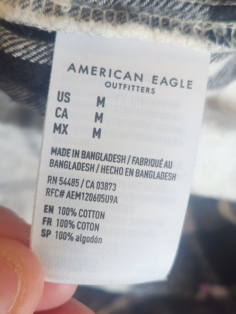 American Eagle Outfitters Black and White Plaid Button-Down Shirt M Euc - Picture 4 of 4